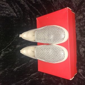 Carlos by Carlos Santana sunnie silver 2 slip ons